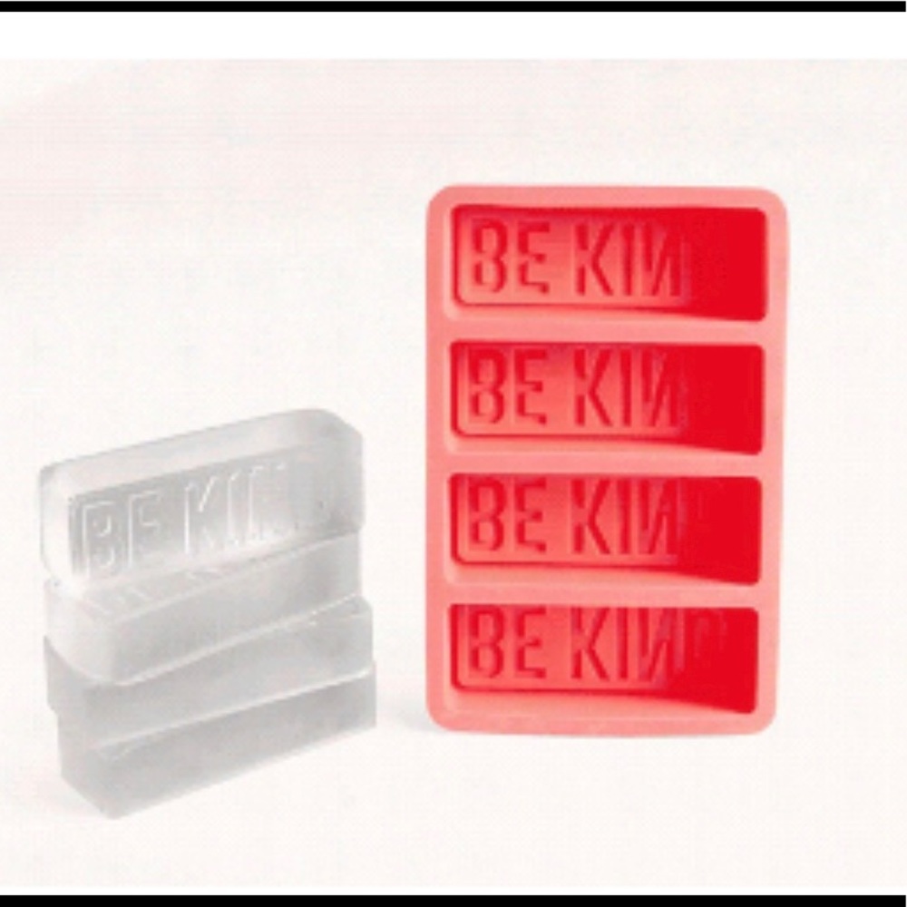 NWT Be Kind Ice Cube Tray